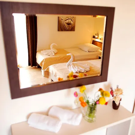 Apartments&rooms Jelavic Appartement Seget Vranjica