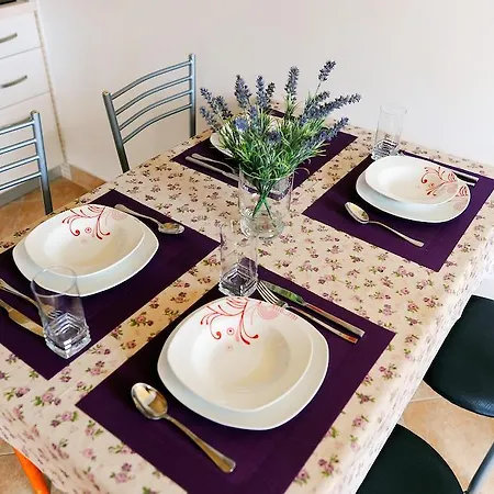 Apartments&rooms Jelavic * Seget Vranjica