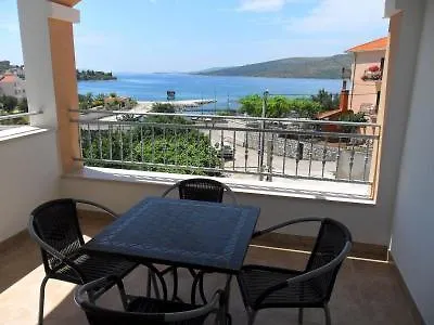 Apartments&rooms Jelavic