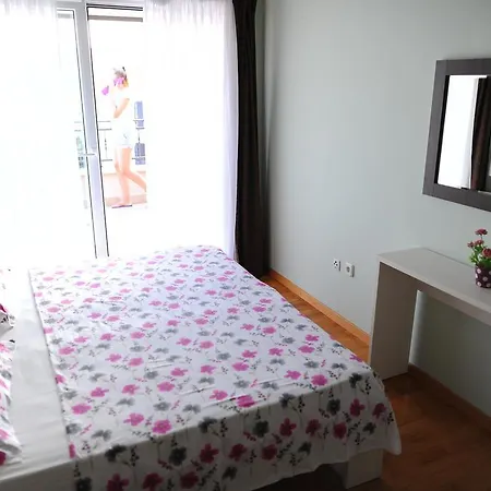 Apartments&rooms Jelavic Appartement *