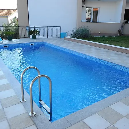 Apartments&rooms Jelavic